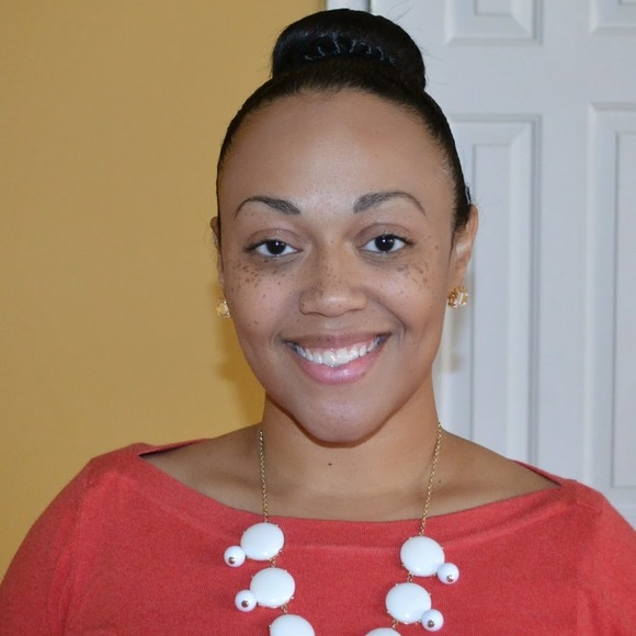 Meet your Posher, Holly - Picture 1 of 1